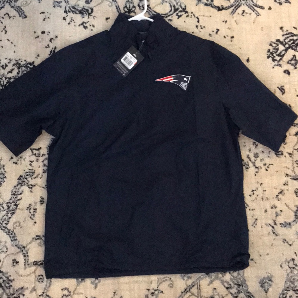NFL Nike patriots pull over wind breaker